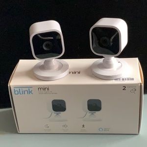 Blink mini indoor plug in cameras dual pack